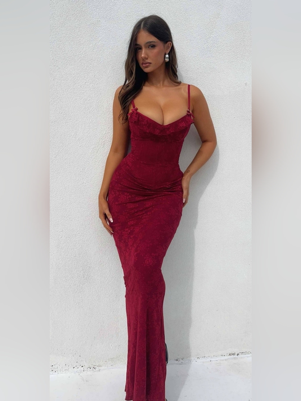 Outcast Dylan Maxi Dress In Red Lace Size XXS - Picture 13 of 13